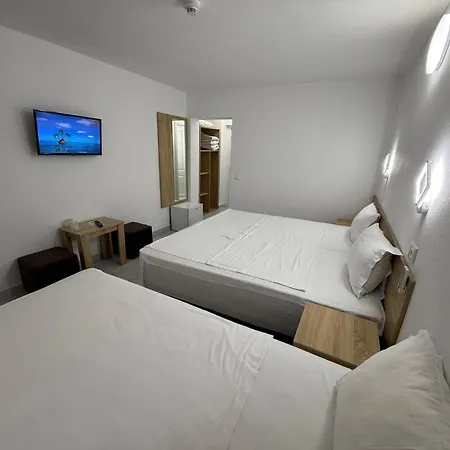 Hotel Ancora-2