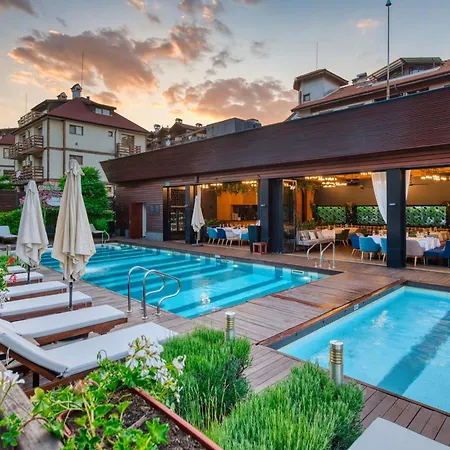 Lucky Bansko Aparthotel Spa & Relax-2