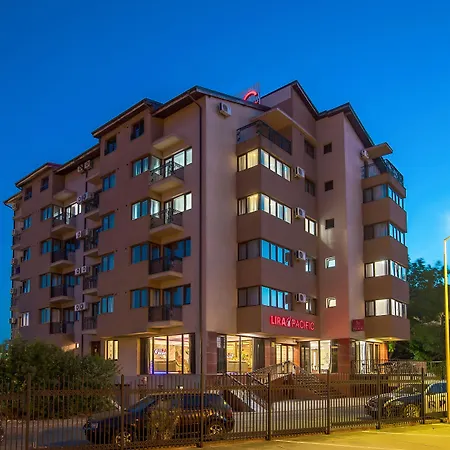 Lira Pacific Aparthotel-2