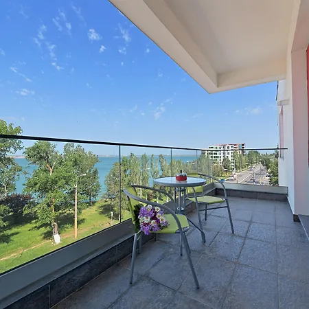 Tomis Garden Apartments Mamaia-3