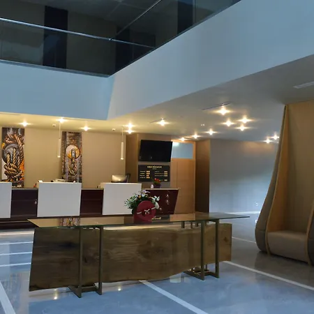 Ramada By Wyndham Constanta-3