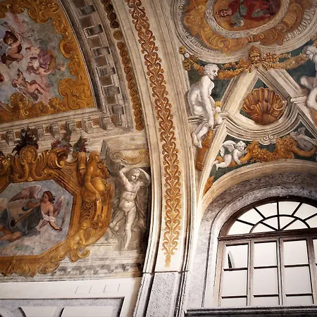 Maison Des Fleurs-3