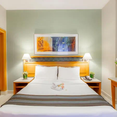 Golden Sands Hotel Apartments-3