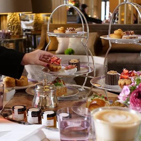 Hotel De Crillon-2