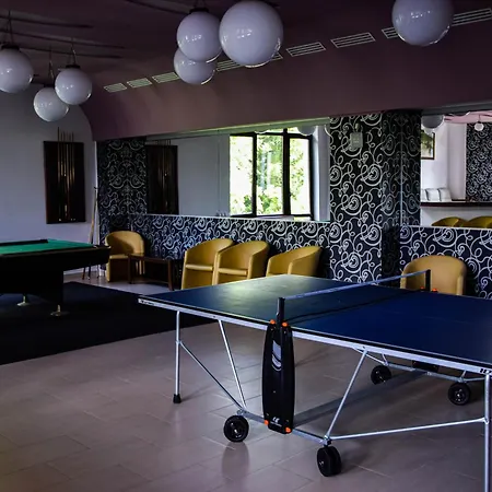Hotel Valea cu Pesti-2