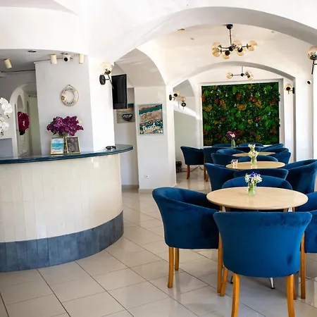 Hotel Briza Mamaia-3