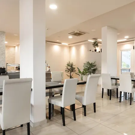 Karras Hotel-2