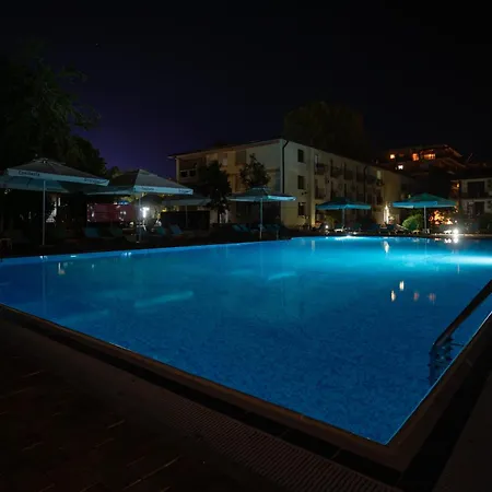 Q Hotel-2