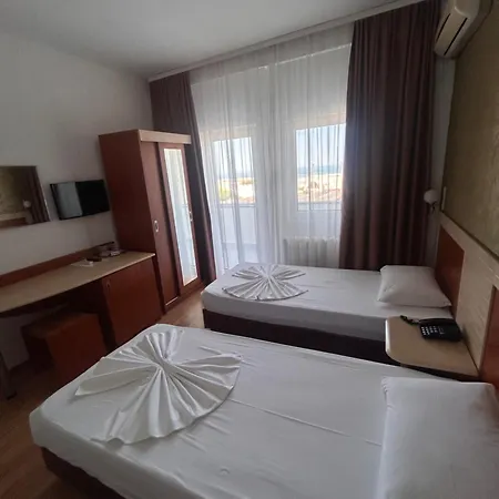 Hotel Albatros-3