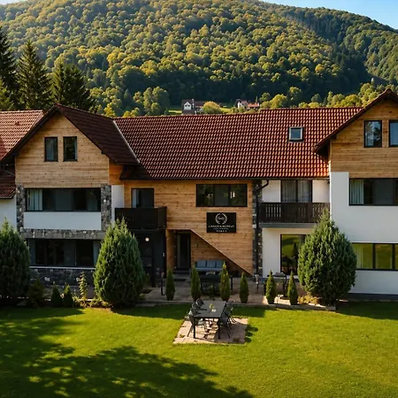 Garden Retreat (Adults Only)-3