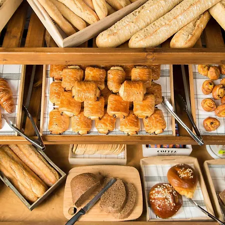 Novotel Paris 20 Belleville-2