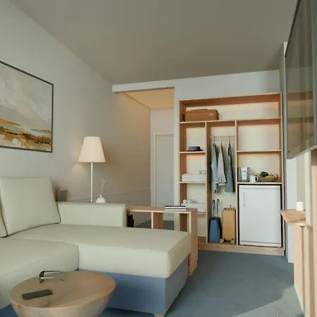 Compass Hotel-2