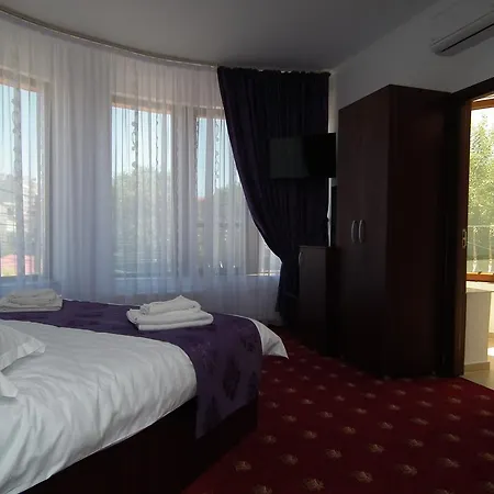 Vila Queen Mary-2