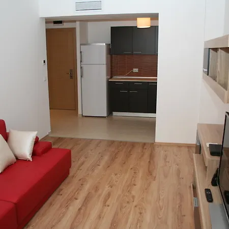 Top Rooms Aparthotel-3