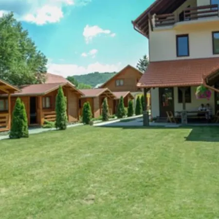 Csatári Pensiune Praid-2