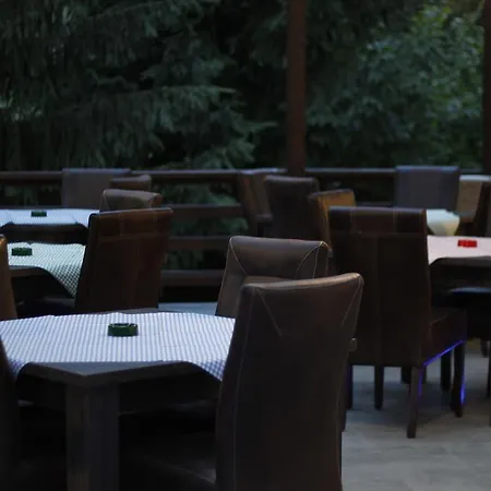 Casa Laur cu plajă privată-3