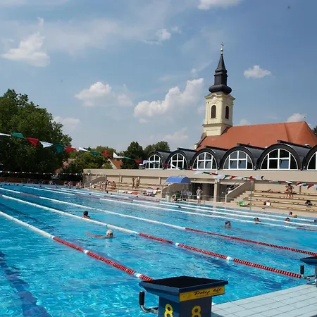 Hunguest Hotel Gyula-2