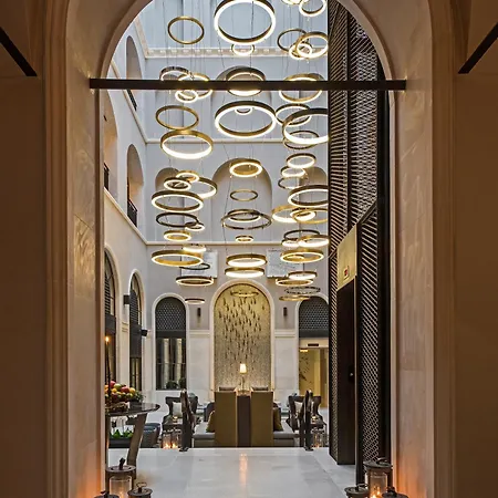 10 Karakoy-3