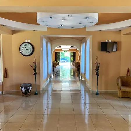 Hotel Cris-2