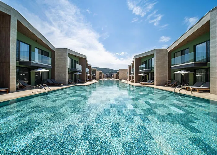 Hvd Reina Del Mar - Premium Spa Service & Free Parking Obzor