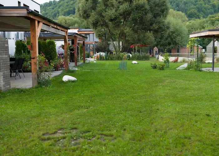 Cedar Crest Aparthotel Rîşnov