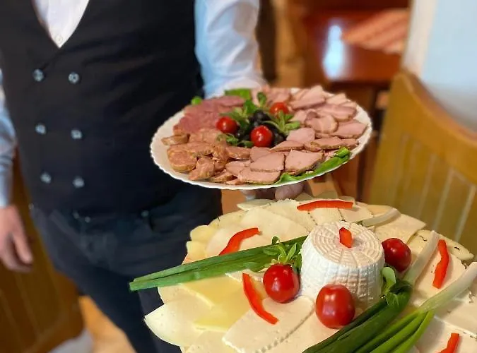 Pensiunea LUKA Slănic Moldova