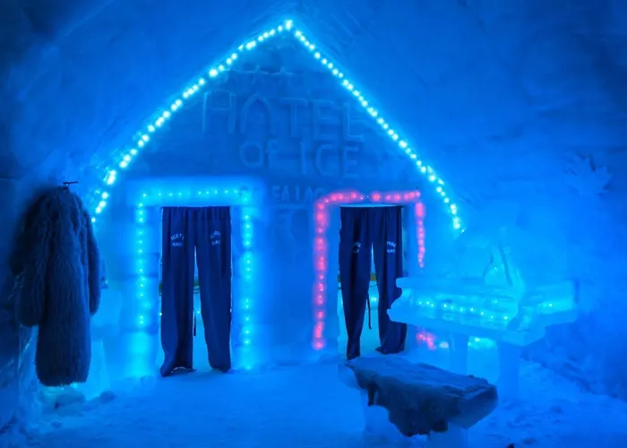 Hotel Of Ice Transylvania Cîrţişoara