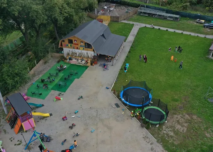 Lumea Copiilor Karina&Adelin Lupeni Hotel