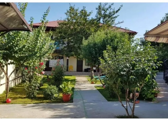 La Babusca Hotel 2 Mai