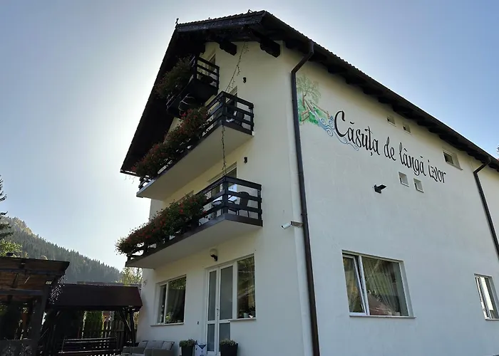 Căsuța de lângă izvor Hotel Moeciu De Sus