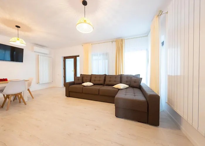 Casa cu Nuc Hotel Alba Iulia