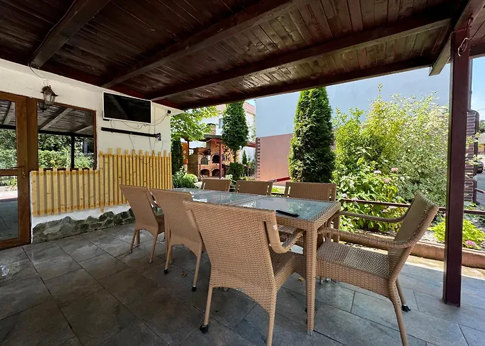 Pensiunea Casa Rica Călimăneşti