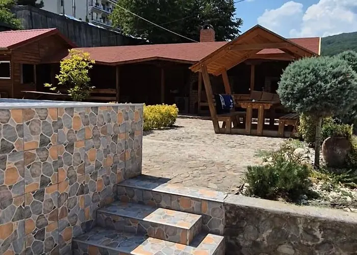Vila Crinilor Călimăneşti