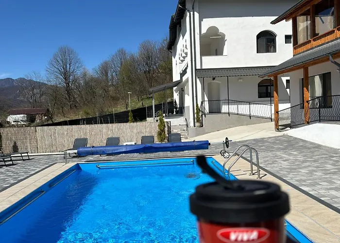 Casa Basarab Hotel Călimăneşti