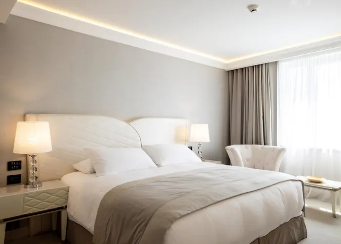 Tresor Le Palais Timisoara, Curio Collection By Hilton Hotel