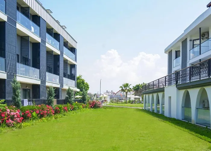 Side Square Hotel