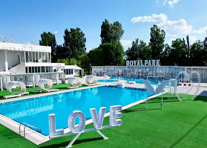 Royal Park Complex Hotel Bascov