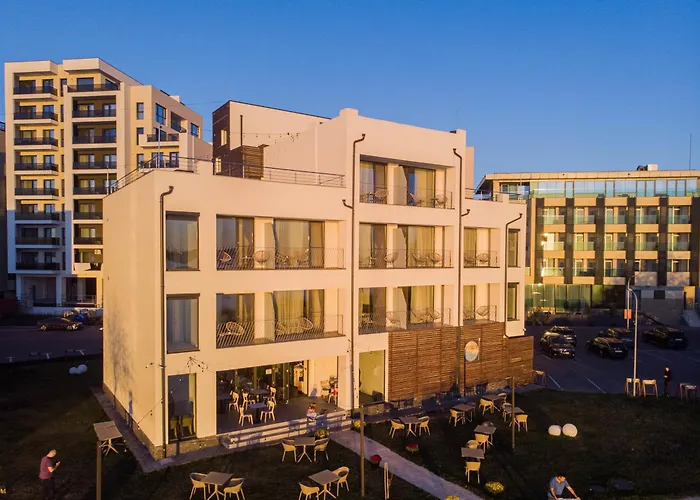 Poeme Mamaia Retreat Hotel