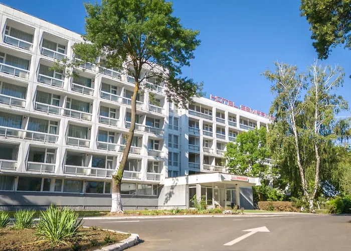 Hotel Semiramis Saturn