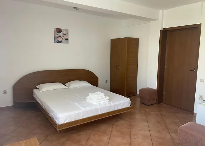 Vila 45 & Casa Galbena Costineşti