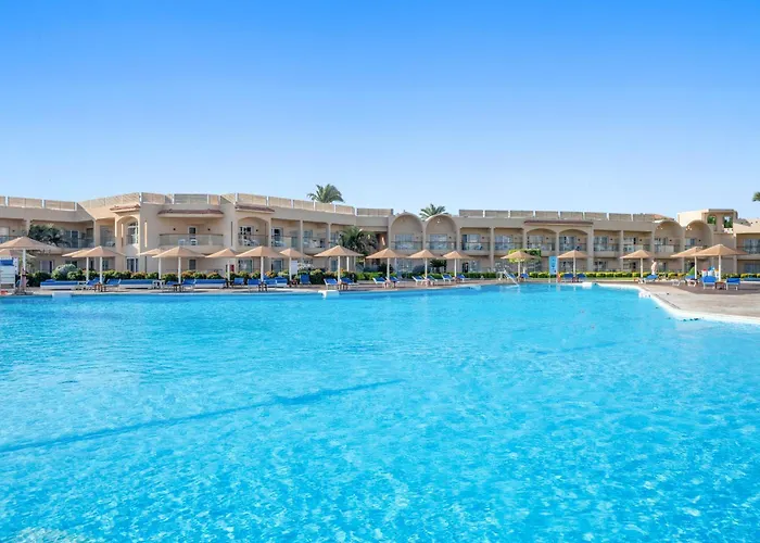 Pickalbatros Royal Moderna Sharm "Aqua Park" Hotel