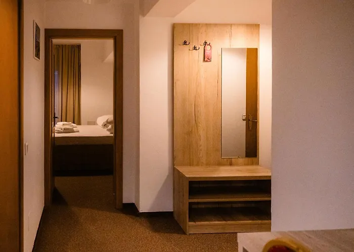 Casa Lazaroiu Hotel Curtea de Argeş
