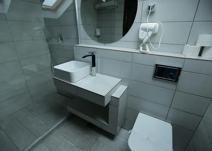 Casa Domnească Cacica Bed & Breakfast