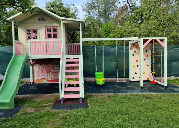 House Garden Hotel Turda