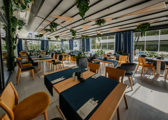 Nyota Hotel & Conference Center Mamaia