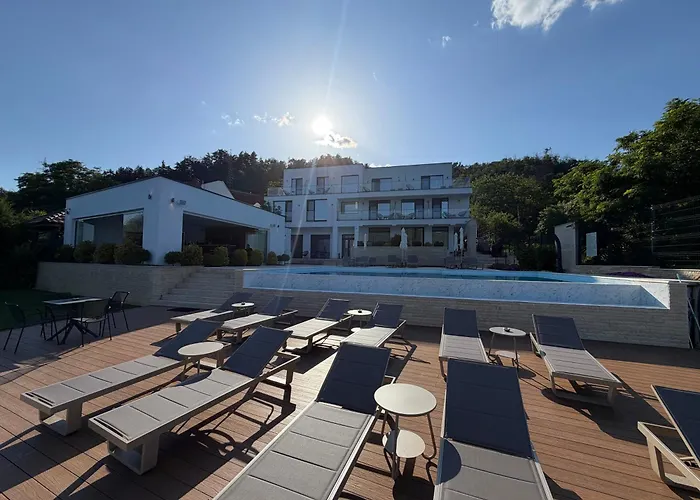 Yrys House - Adults Only Hotel Ieşelniţa
