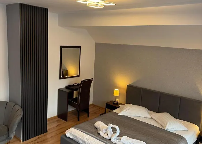 Hotel Boutique Garden Resort By Brancoveanu Moieciu de Jos