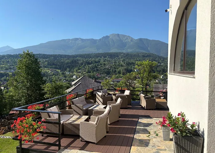 Liniștea Codrului Hotel Borşa