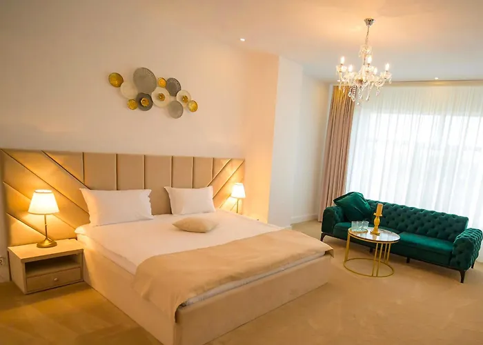 Hotel Queen Vera Mamaia