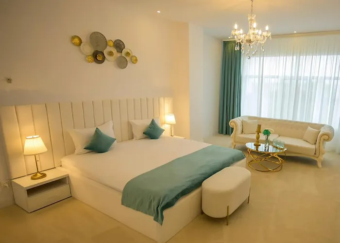 Hotel Queen Vera Mamaia